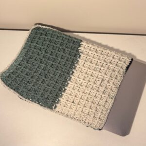 Crochet Laptop Sleeve 3